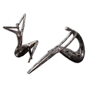 Dahy Statues